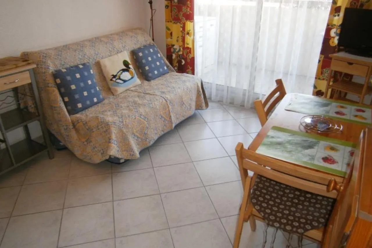 Comfortable Flat With Balcony Cannes City Centre